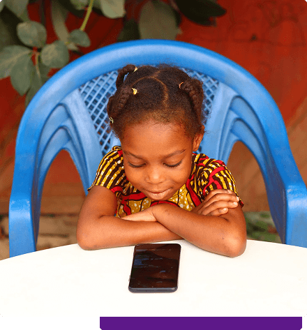 Children learning with Anansesem